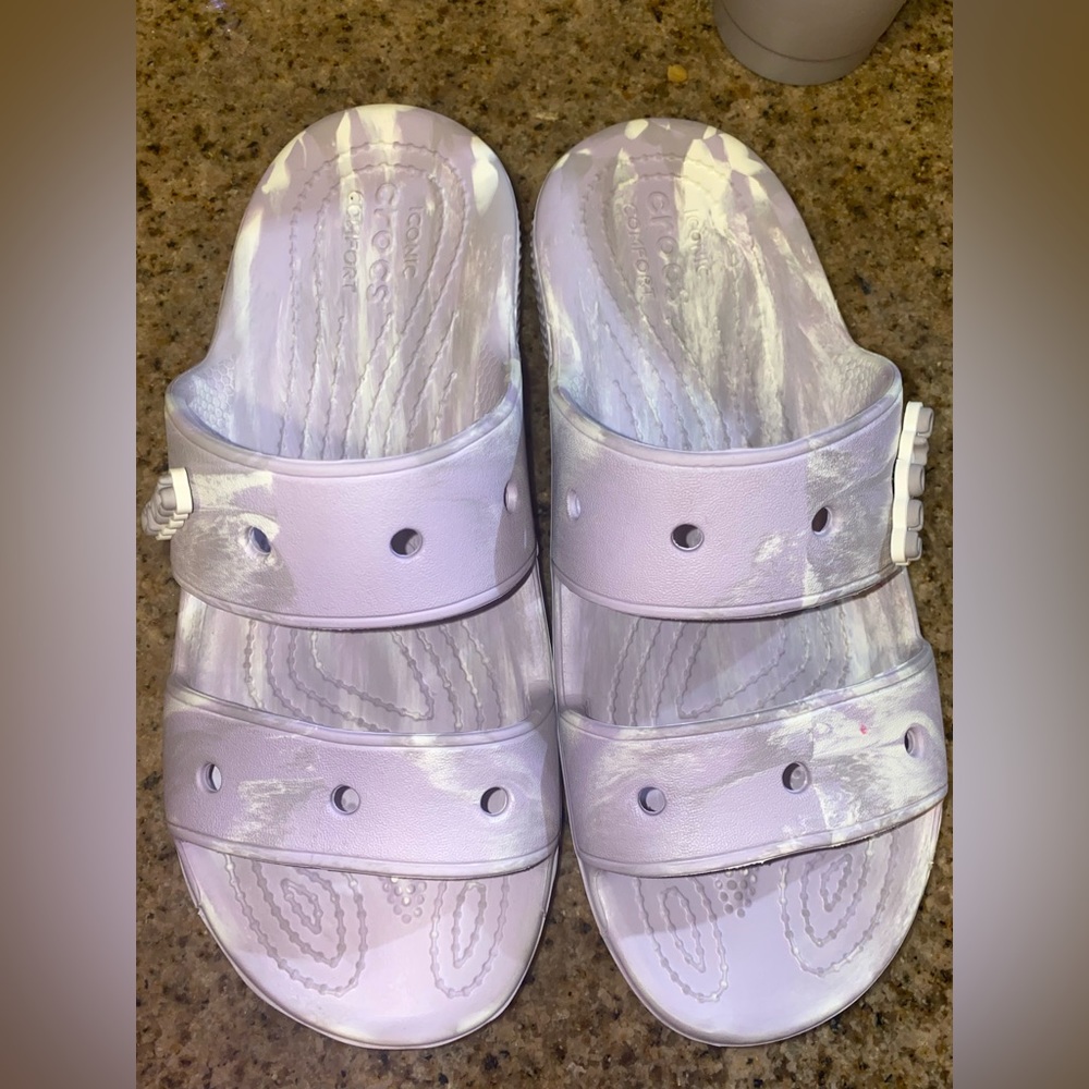 Women’s croc sandals size 8